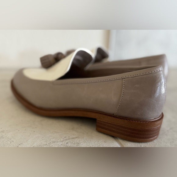 Clark’s Somerset Taylor Cinderella Loafer Tassels Gray/White Leather Womens 7.5M - Picture 8 of 16